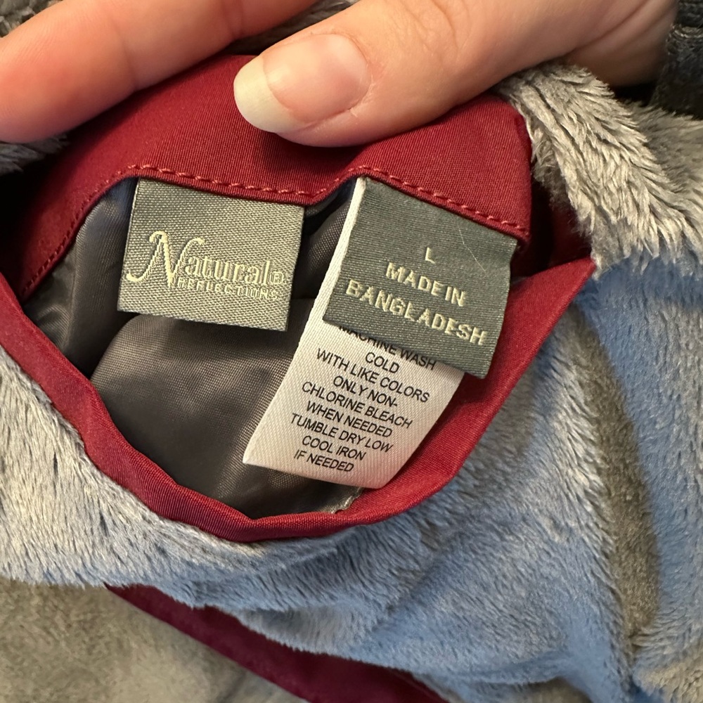 Unique Reversible Jacket - Picture 5 of 5
